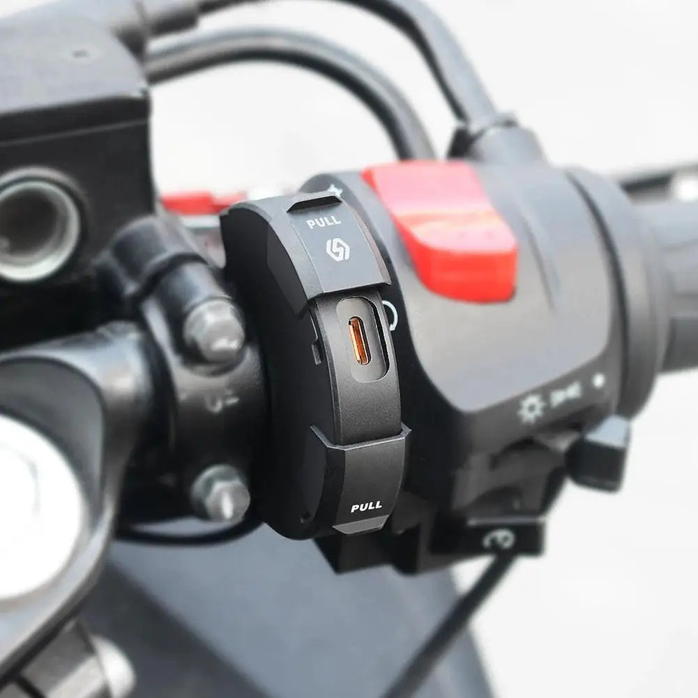 Motorcycle USB Charger QC3.0 Handlebar Fast Charging 12/24V Waterproof Handlebar Mounting Bracket Camera Phone Charger