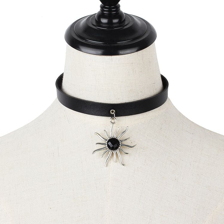 Explosive Jewelry Punk Sunflower Leather Collar