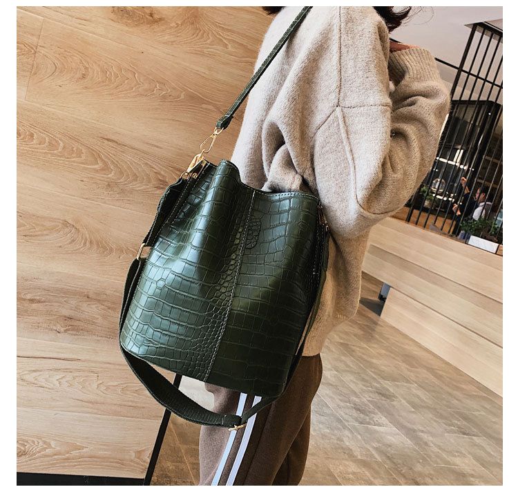 Leather Crossbody Bags Women Bucket Bags Crocodile Pattern Shoulder Messenger Bags Handbags